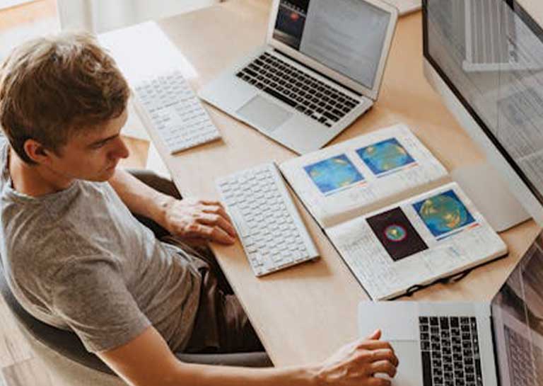 game developer
gamer jobs
best gaming careers